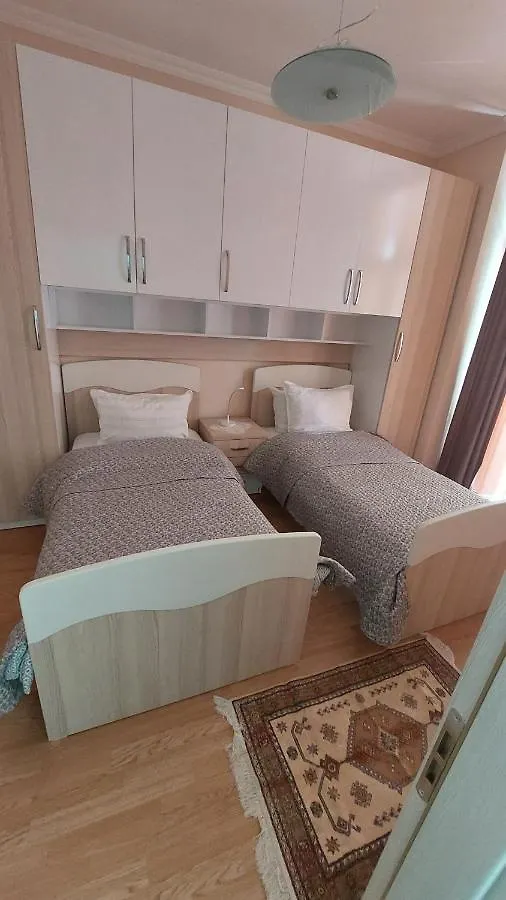 Aurora Appartment Tirana 0*,  Albânia