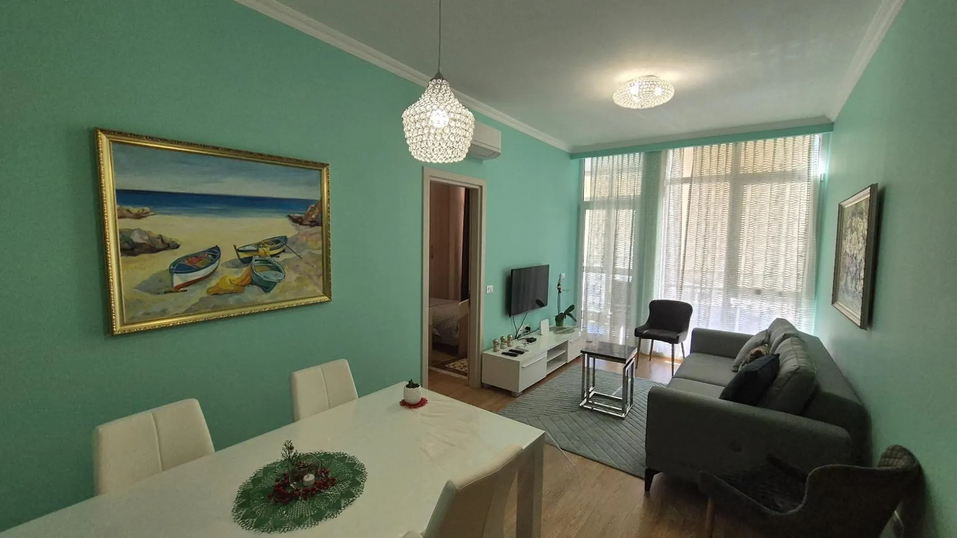 Aurora Appartment Tirana 0*,